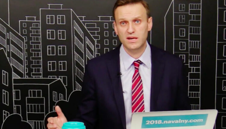 Навальный призвал сторонников выйти на несанкционированные акции против пенсионной реформы