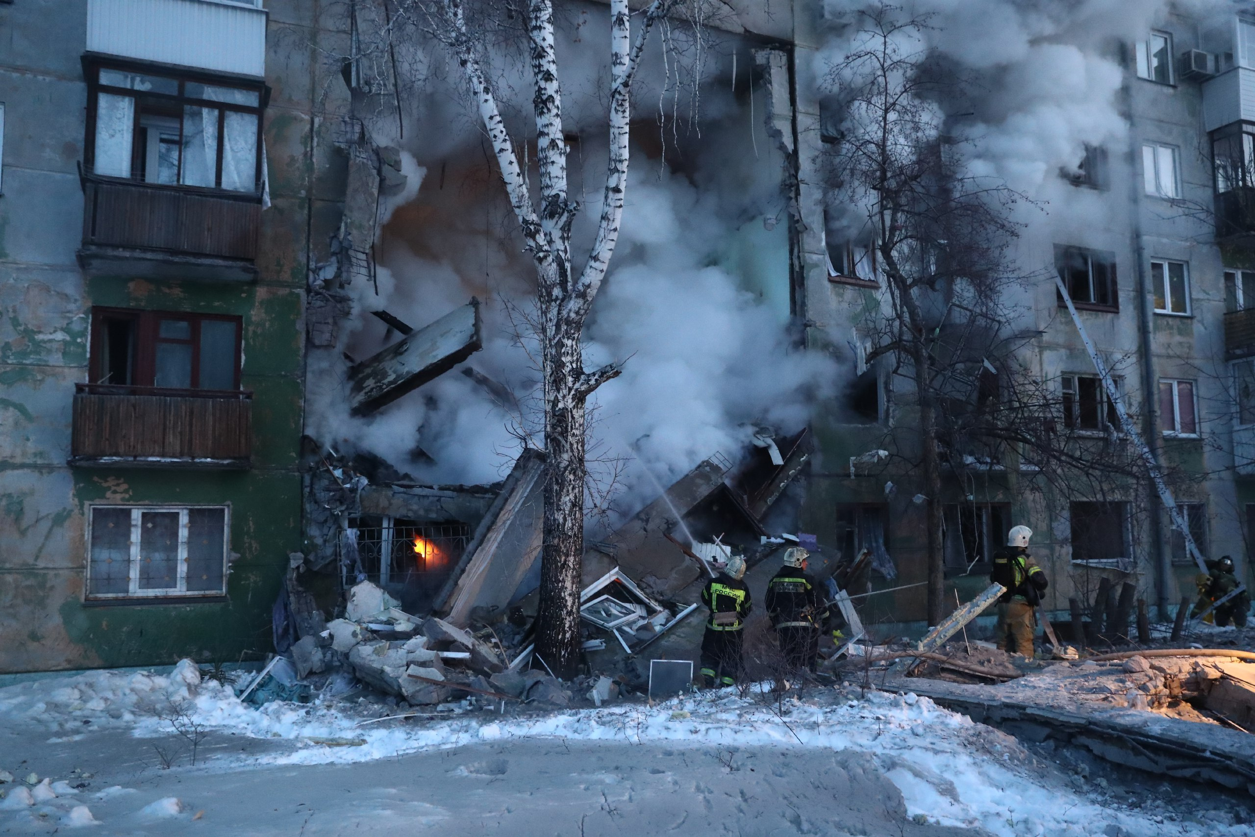 В пятиэтажном доме в Новосибирске произошел взрыв газа